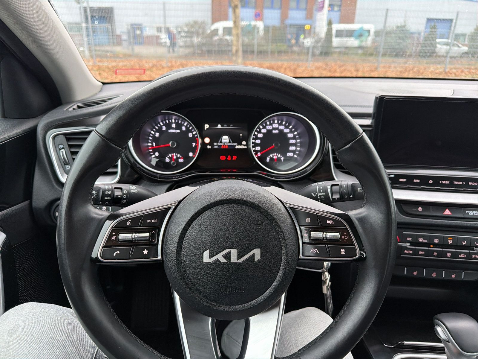 cee'd Vision 1.5 DCT + NAVI + KLIMAAUTOMATIK