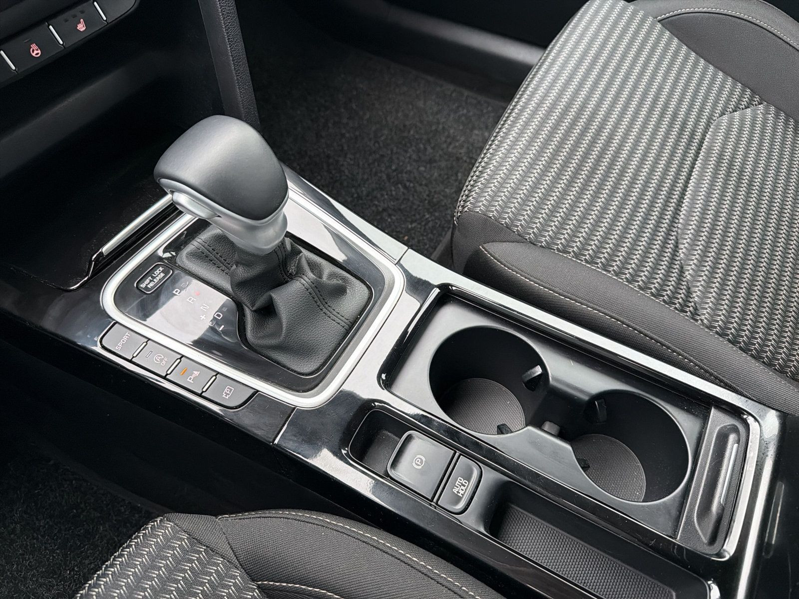 cee'd Vision 1.5 DCT + NAVI + KLIMAAUTOMATIK