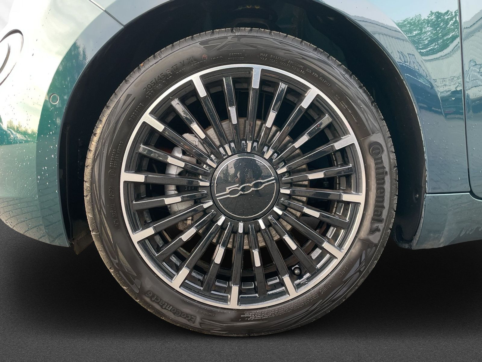 500e by Bocelli LA PRIMA+NAV+PDC+CAM+TOT+CARPLAY