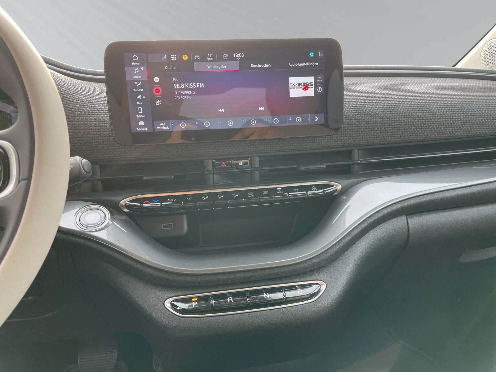 500e by Bocelli LA PRIMA+NAV+PDC+CAM+TOT+CARPLAY