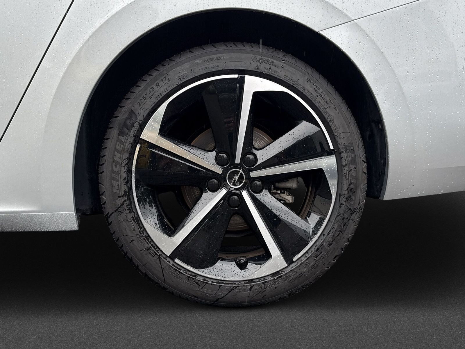 ASTRA L ST GS 1.2 +PDC+360 CAM+SHZ+LHZ+CARPLAY++