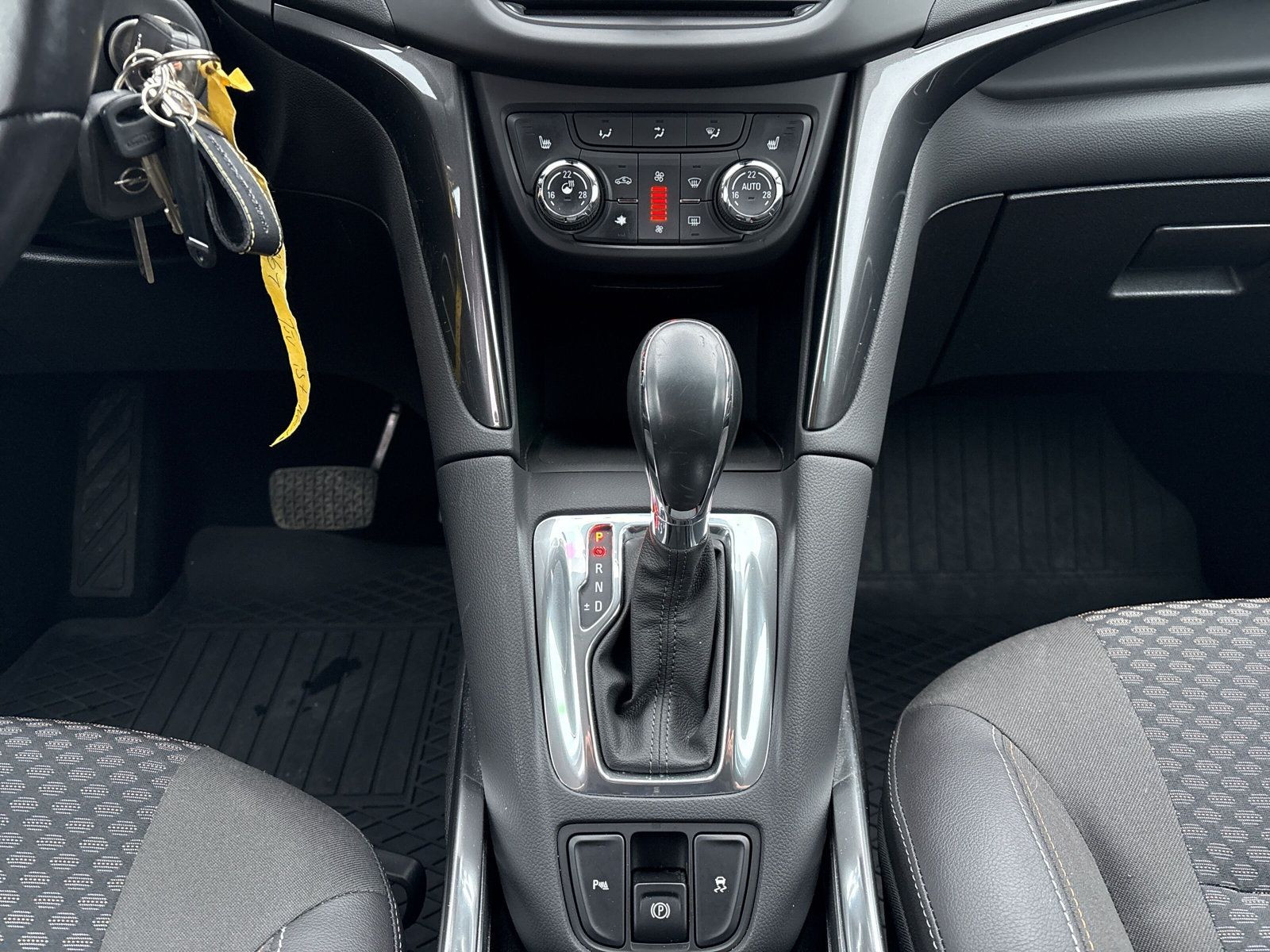 ZAFIRA Inovation 1.4 AT6+KAMERA+PDC+BORDCOMPUTER