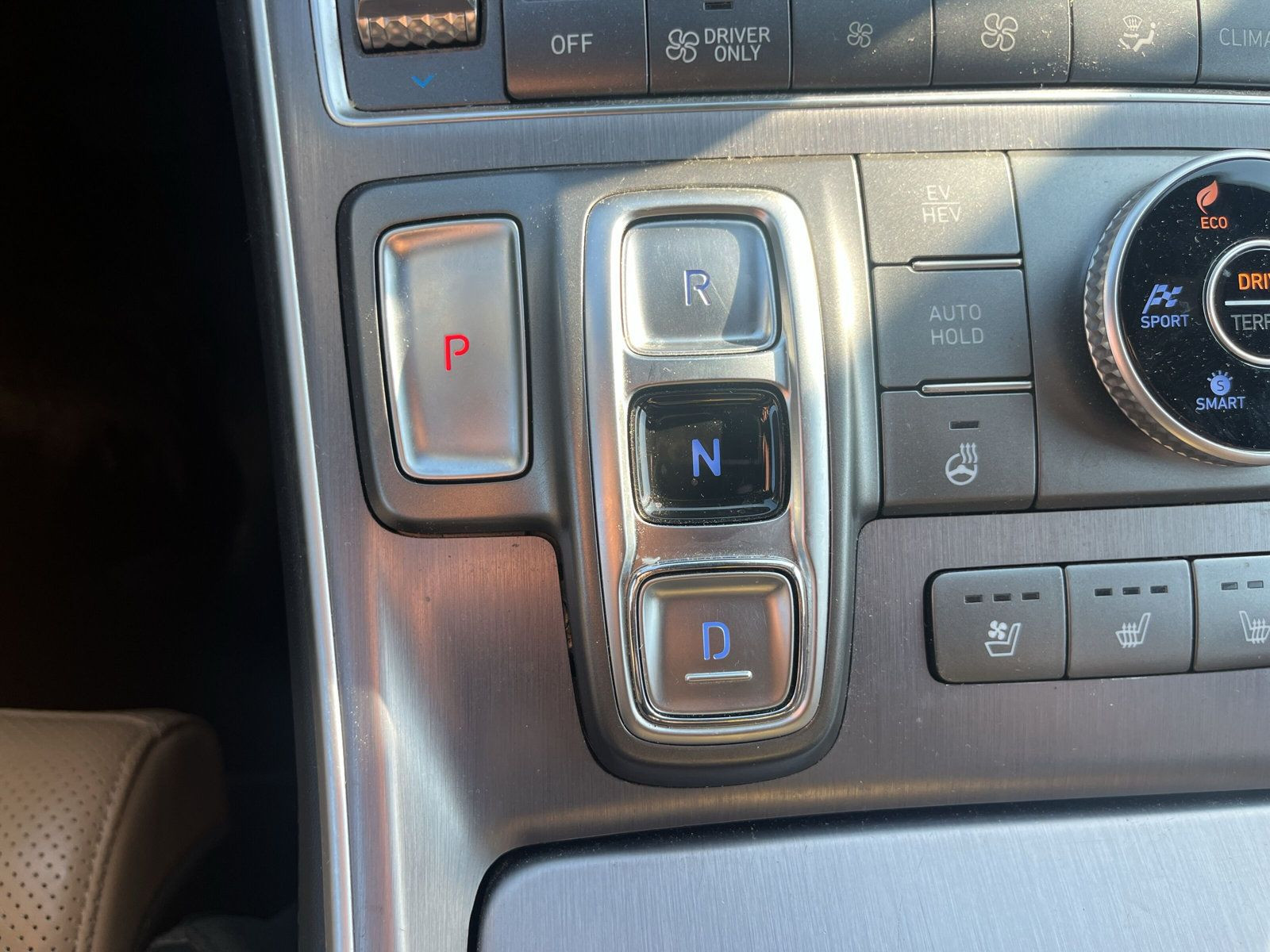 SANTA FE 1.6 T-GDI Plug-In Signature 4WD