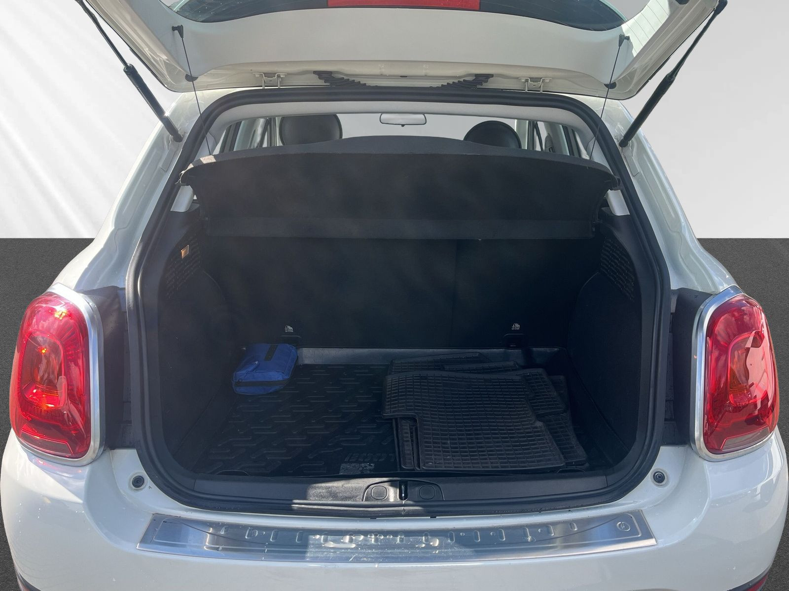 500X 1.4MAIR 4X2 +Trekking+PDC+BLUETOOTH+BORDPC+