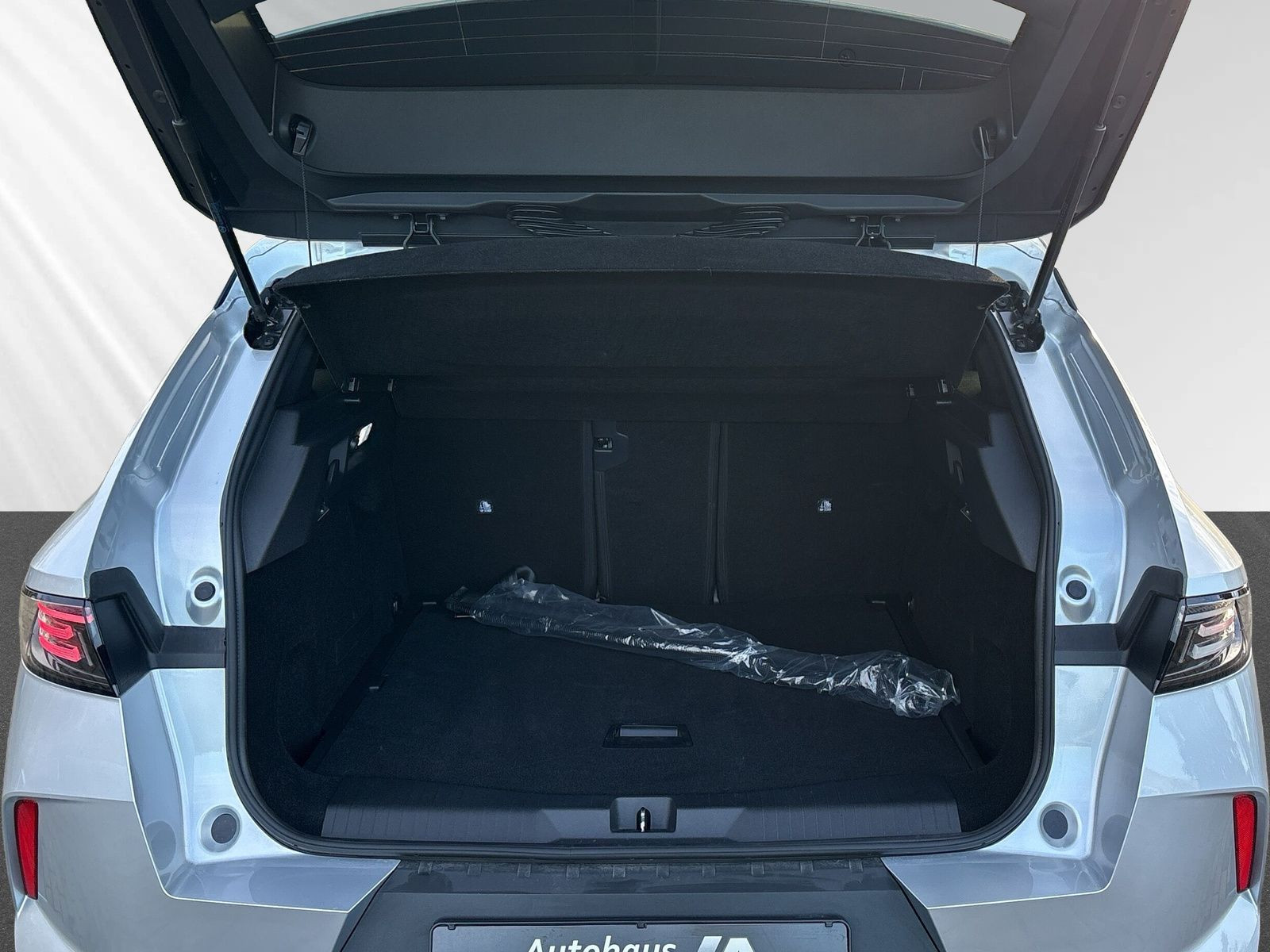 Grandland B GS 1.2 +48V+HEADUP+AHK+NAVI+SHZ+LHZ+