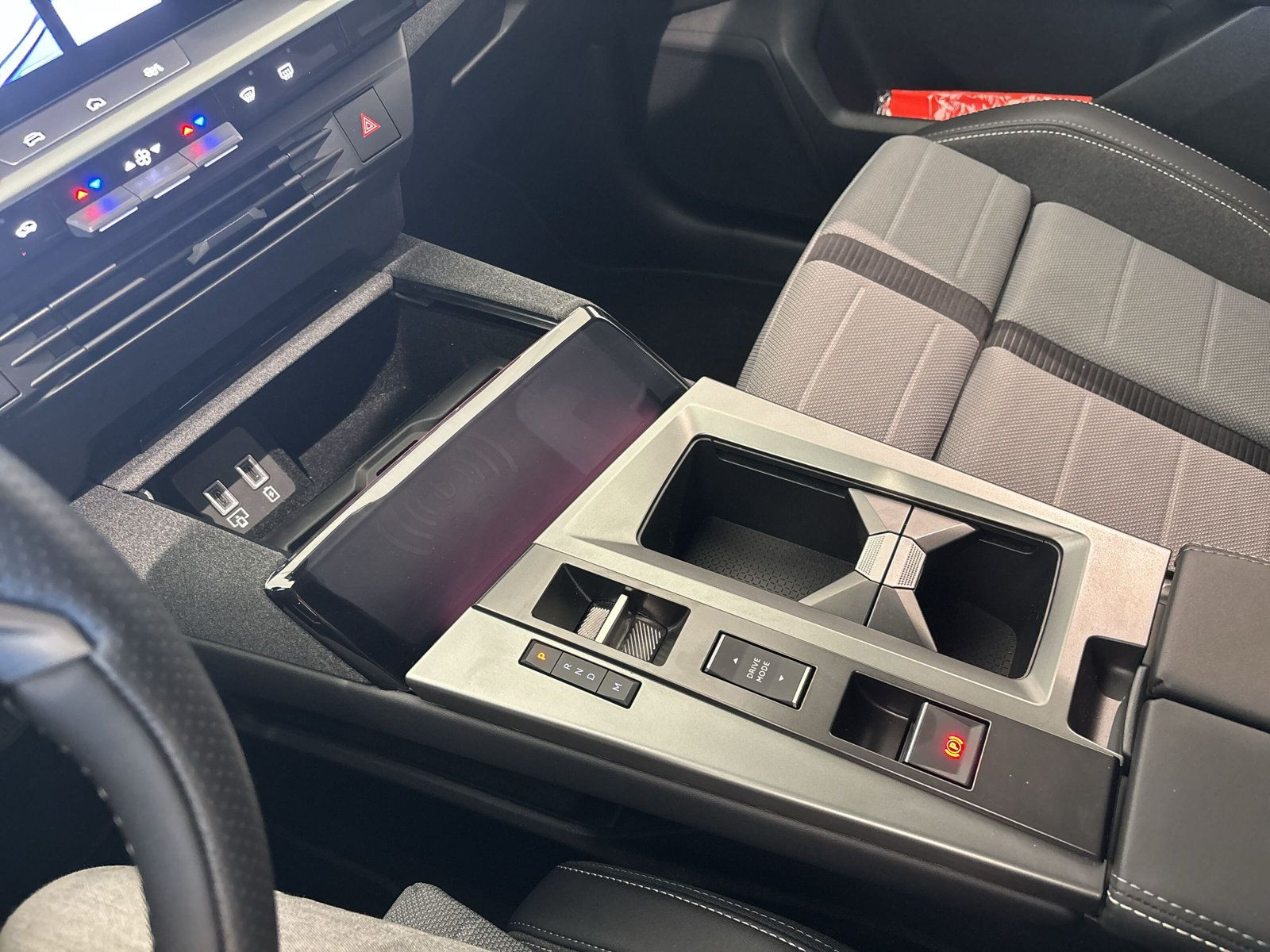 Grandland B GS 1.2 Hybrid 48V100KW +KAMERA+