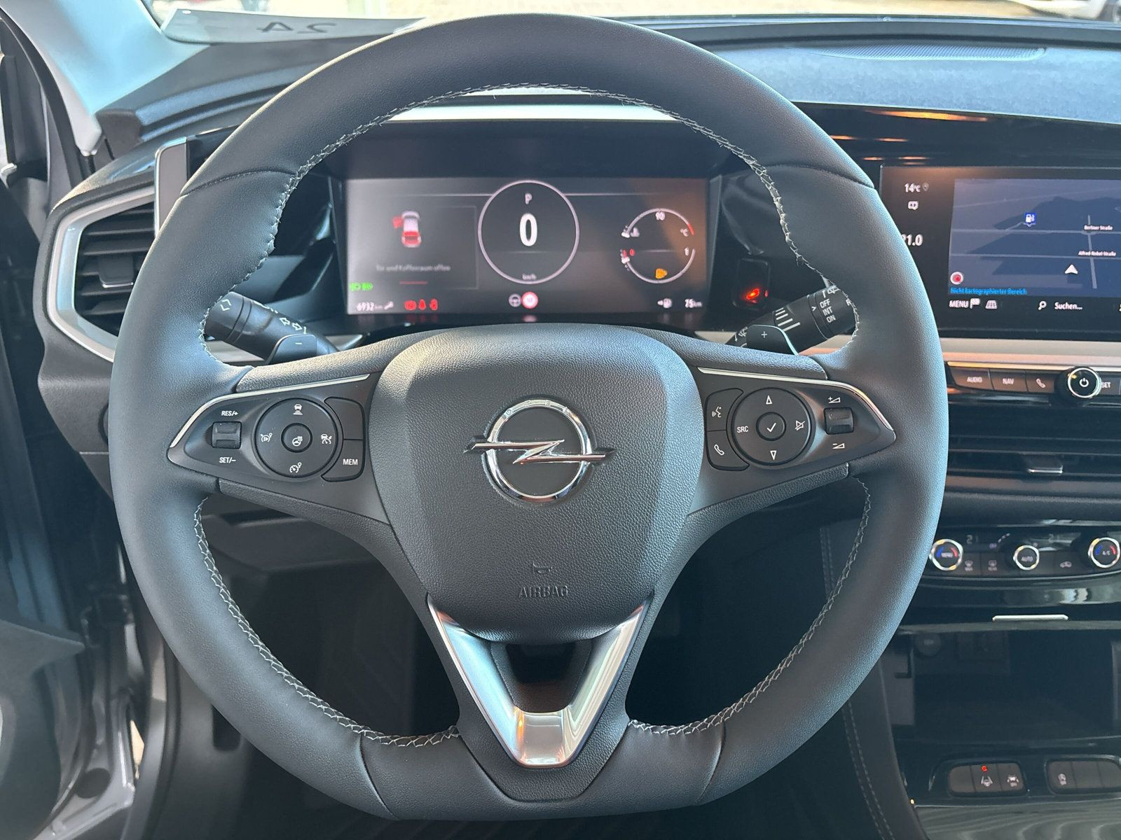 Grandland 1.2 GS KLIMA+PDC+KAMERA+SHZ+LHZ+LED+AT