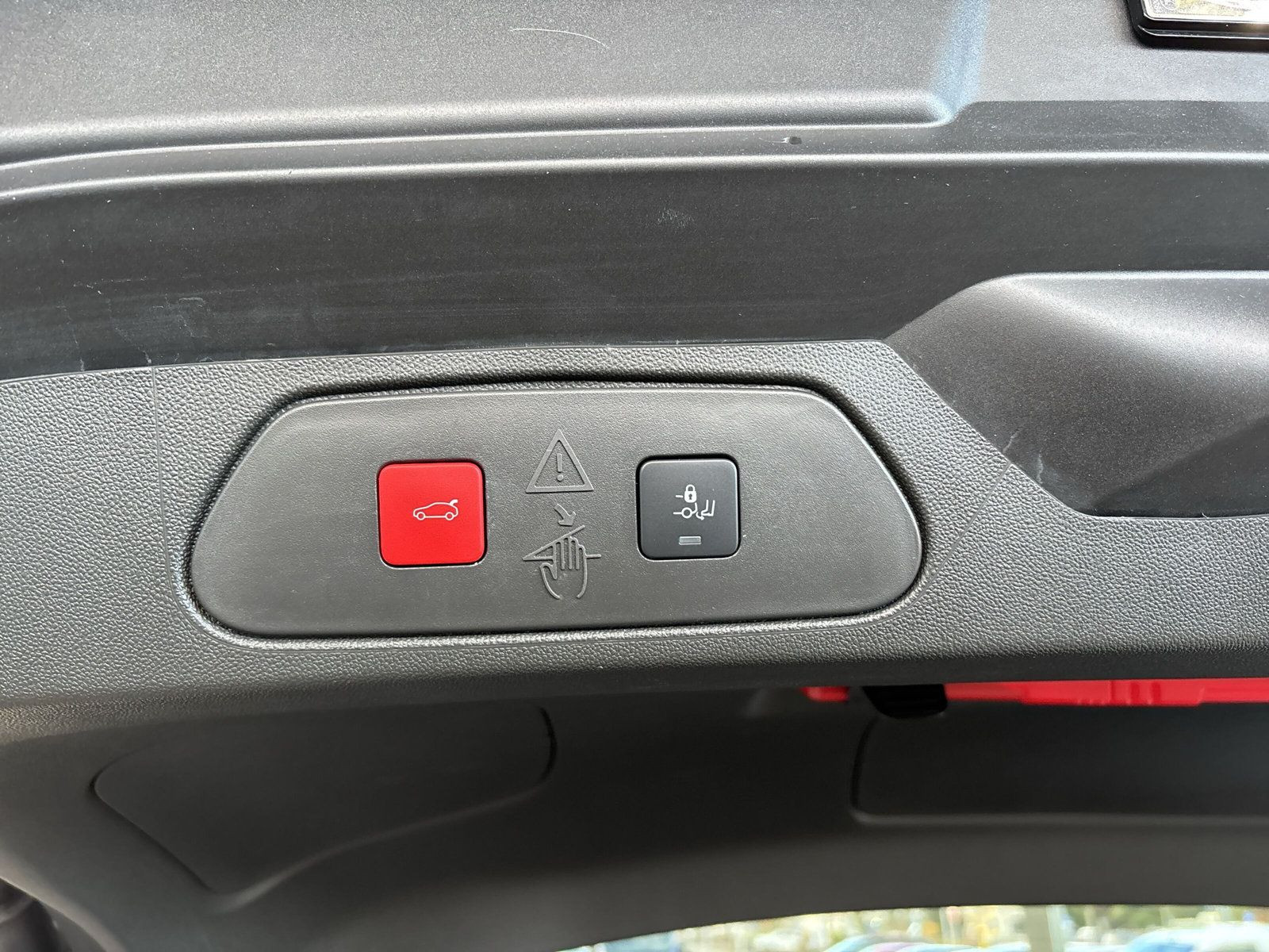 Grandland 1.2 GS KLIMA+PDC+KAMERA+SHZ+LHZ+LED+AT