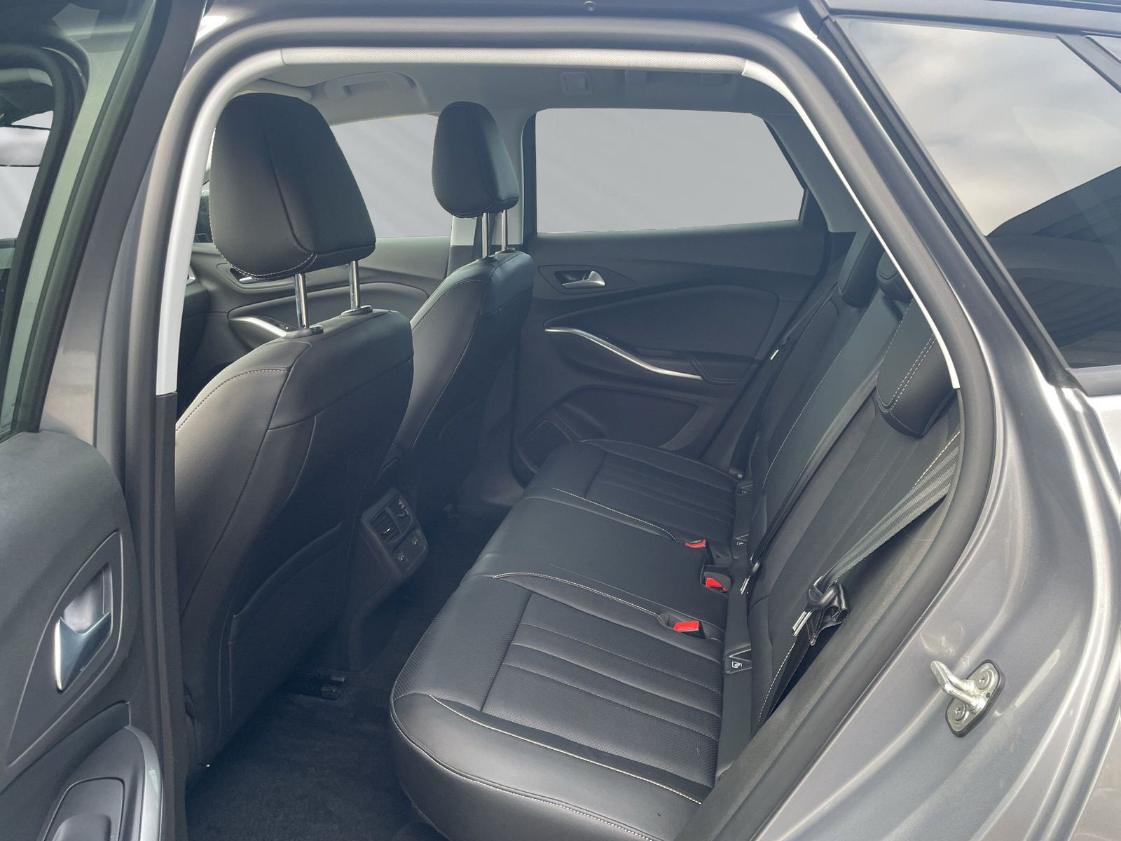 Grandland 1.2 ULTIMATE KLIMA+PDC+KAMERA+SHZ+LHZ+