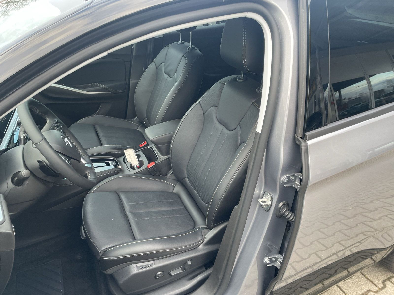 Grandland 1.2 ULTIMATE KLIMA+PDC+KAMERA+SHZ+LHZ+