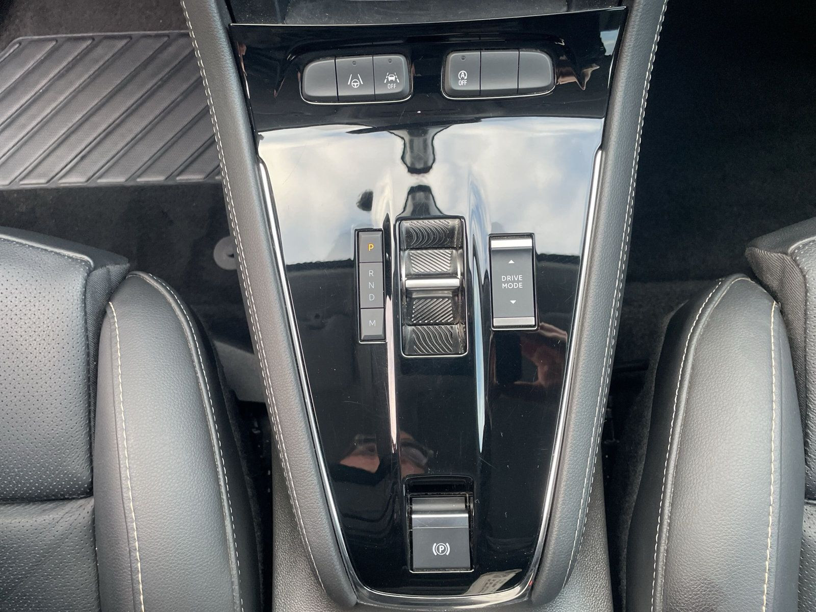 Grandland 1.2 ULTIMATE KLIMA+PDC+KAMERA+SHZ+LHZ+