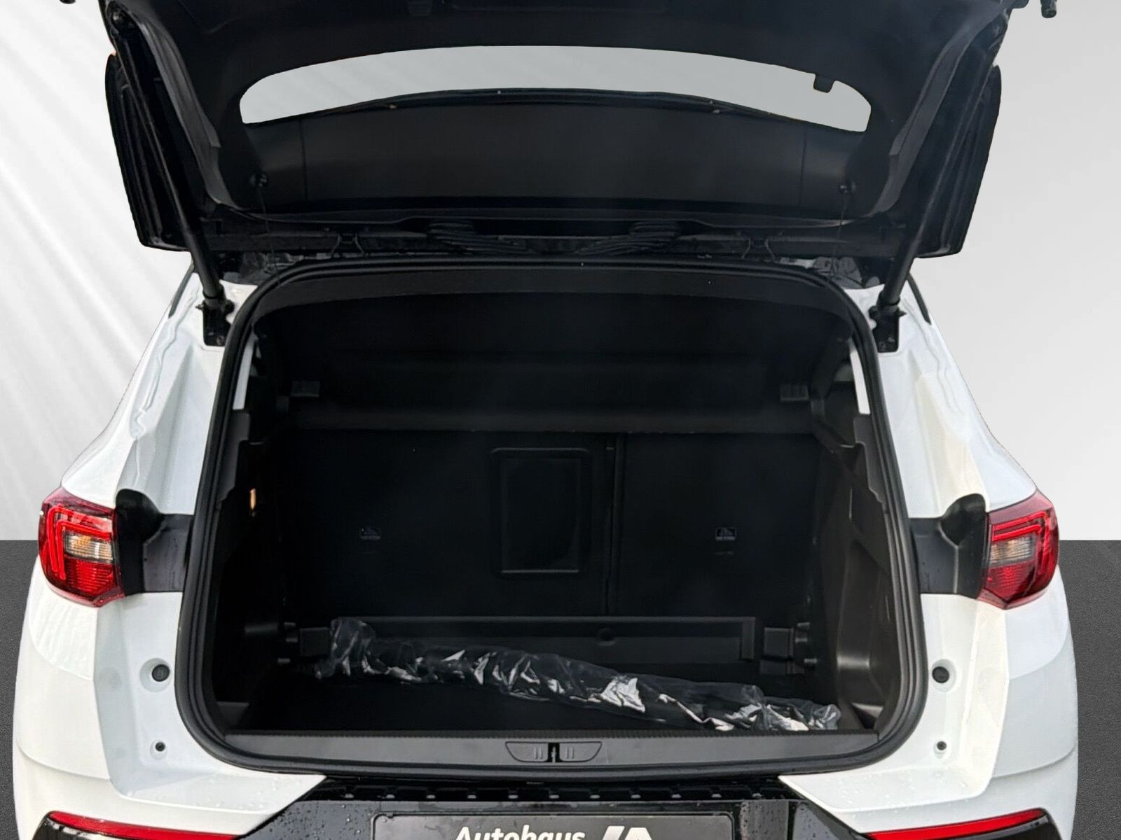 Grandland Ultimate 1.2 Turbo S/S 96kW AT8++