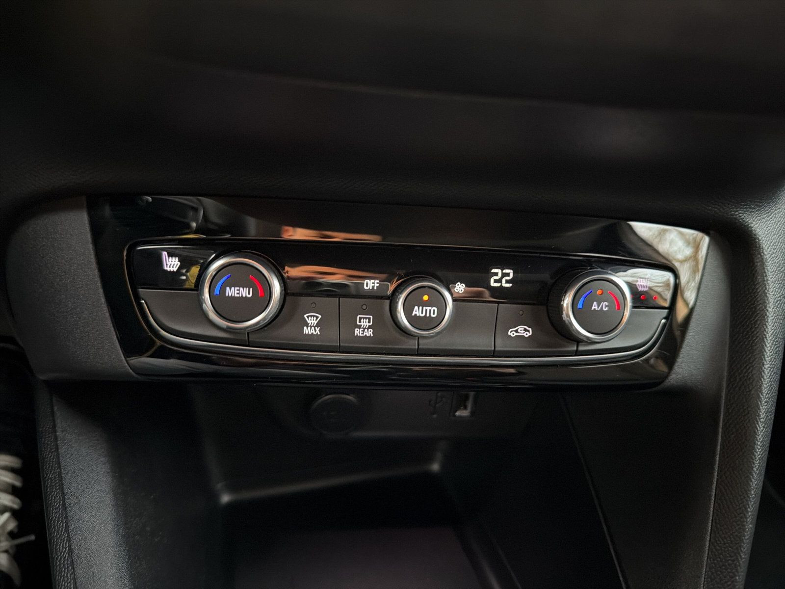 CORSA ELEGANCE 1.2 Direct Injection Turbo 100PS