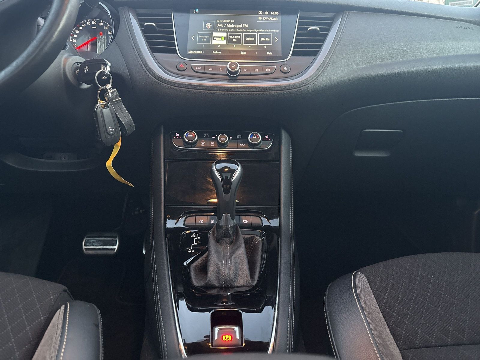 Grandland X 120 Jahre 1.2+SHZ+LHZ+PANORAMA+NAVI