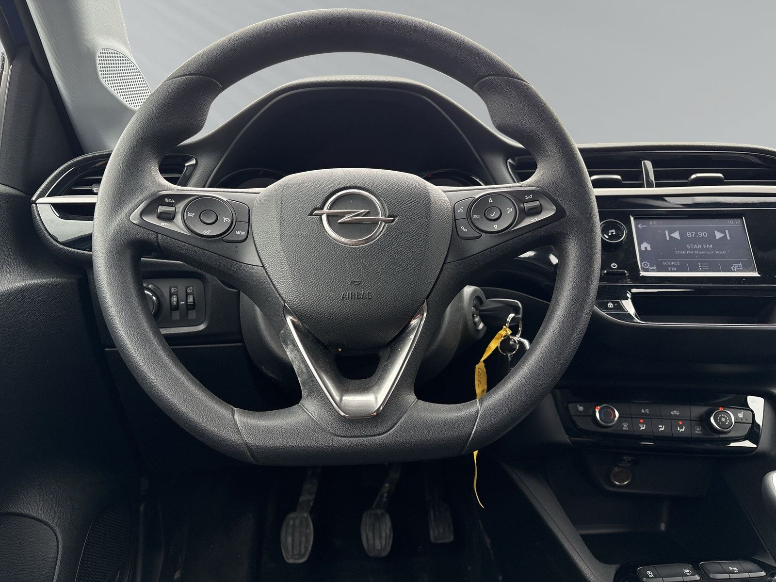 Corsa F 1.2 Edition 75PS+LICHTSENSOR+PDC+SHZ+TEM