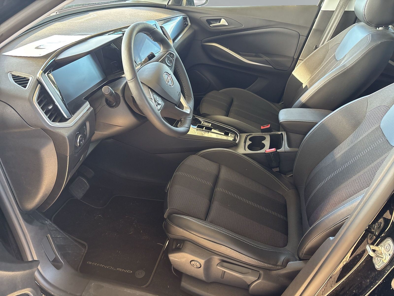 Grandland 1.2 GS KLIMA+PDC+KAMERA+SHZ+LHZ+ AT8++