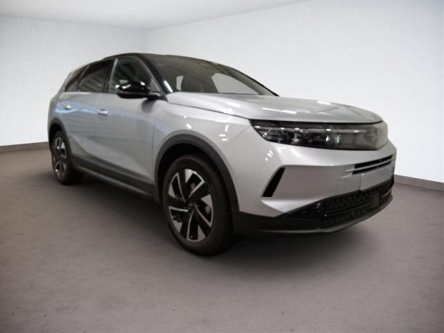 Grandland B GS 1.2 HYBRID KLIMA+PDC+KAMERA+SHZ++