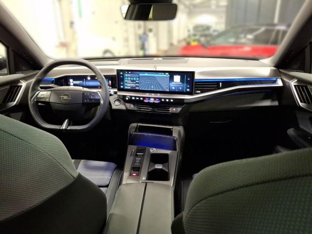 Grandland B GS 1.2 HYBRID KLIMA+PDC+KAMERA+SHZ++