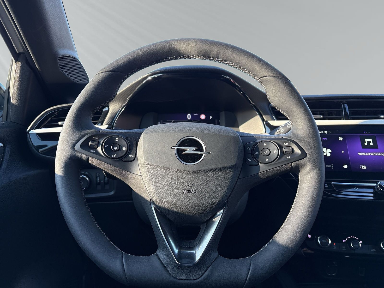 Corsa F GS 1.2 Hybrid 48V 100kW eDCT6+SHZ+LHZ+NAVI+CAM+