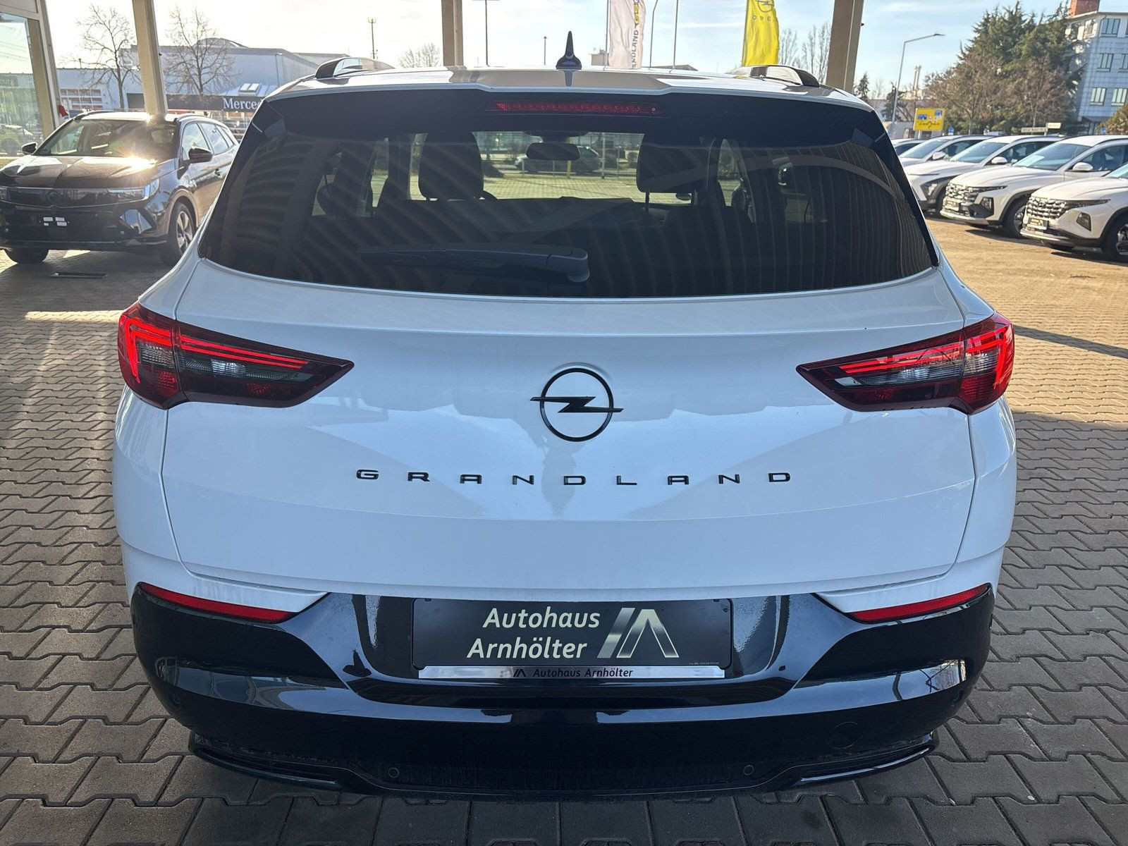 Grandland 1.2 GS KLIMA+PDC+KAMERA+SHZ+LHZ+AT8+++