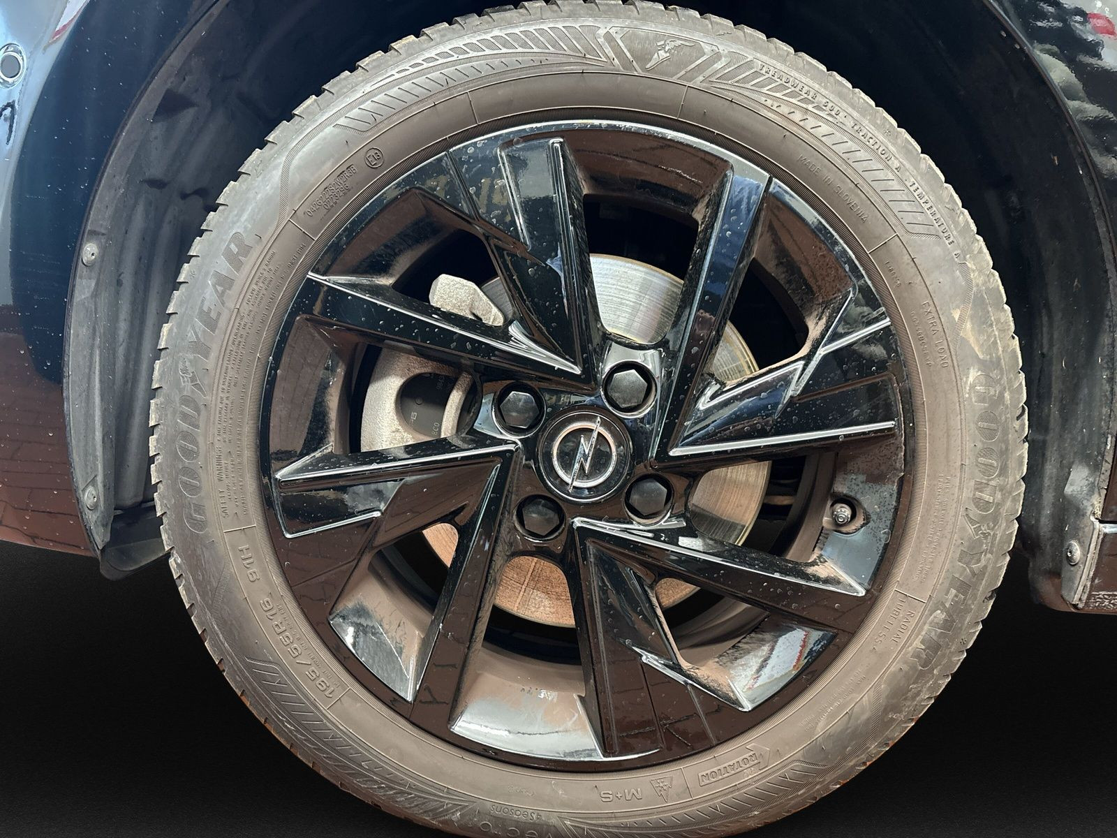 Corsa F GS 1.2 Turbo+LHZ+SHZ+PDC+CAM+CARPLAY+LED