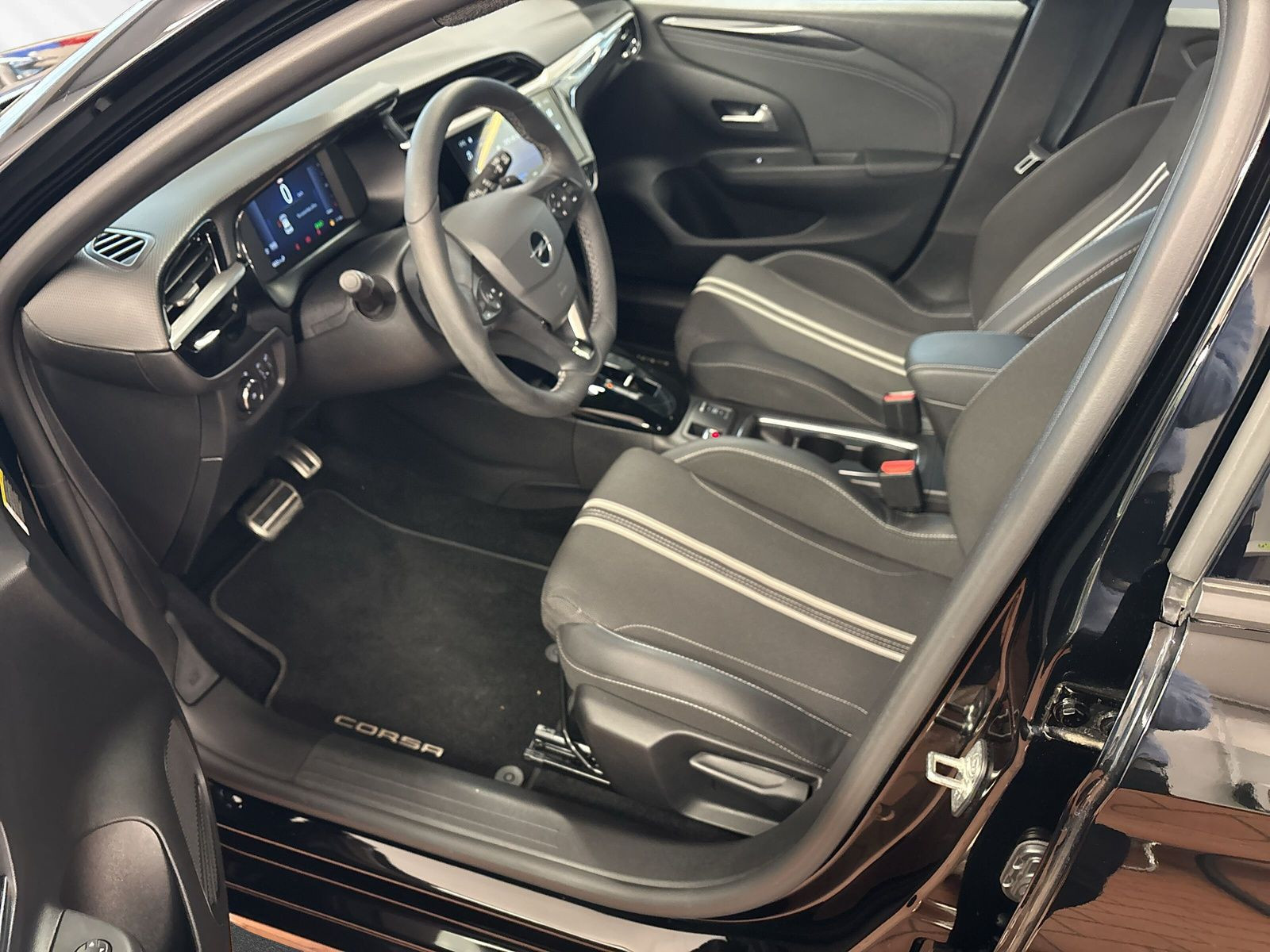 Corsa F GS 1.2 Turbo+LHZ+SHZ+PDC+CAM+CARPLAY+LED