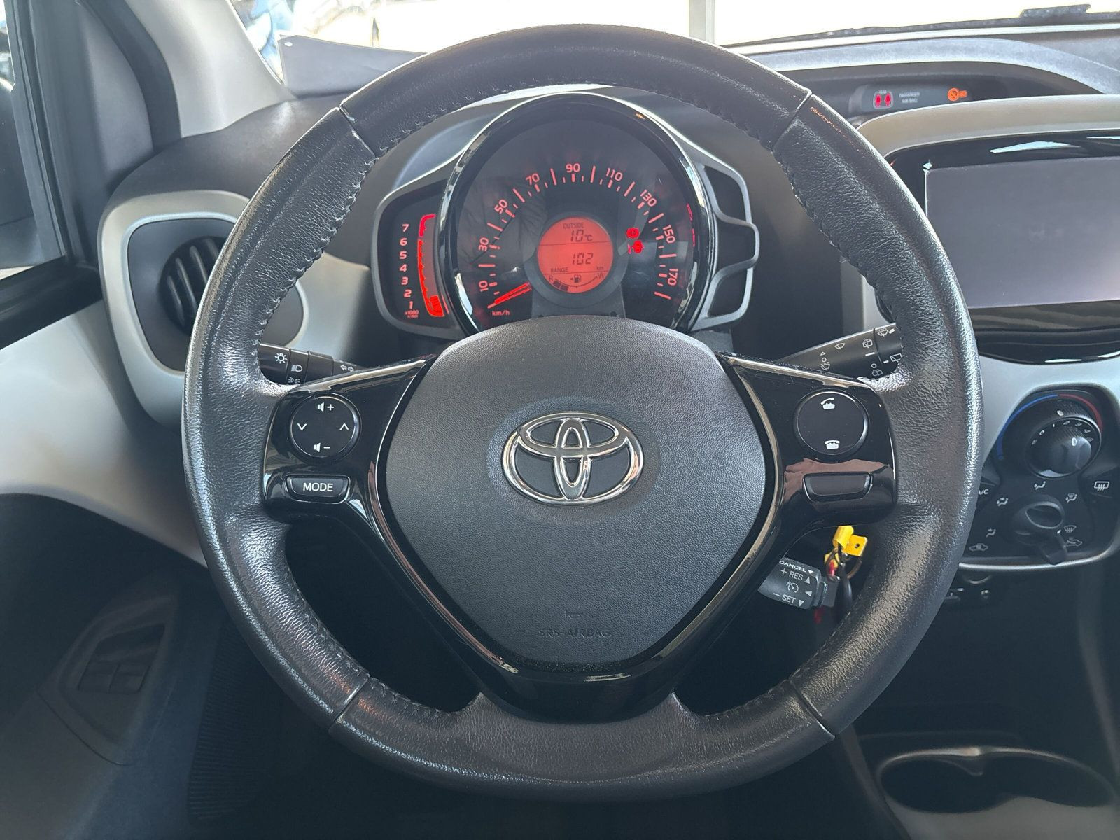 Aygo 1.0 X-PLAY TOUCH NAVI+KLIMA+PDC+KAMERA++
