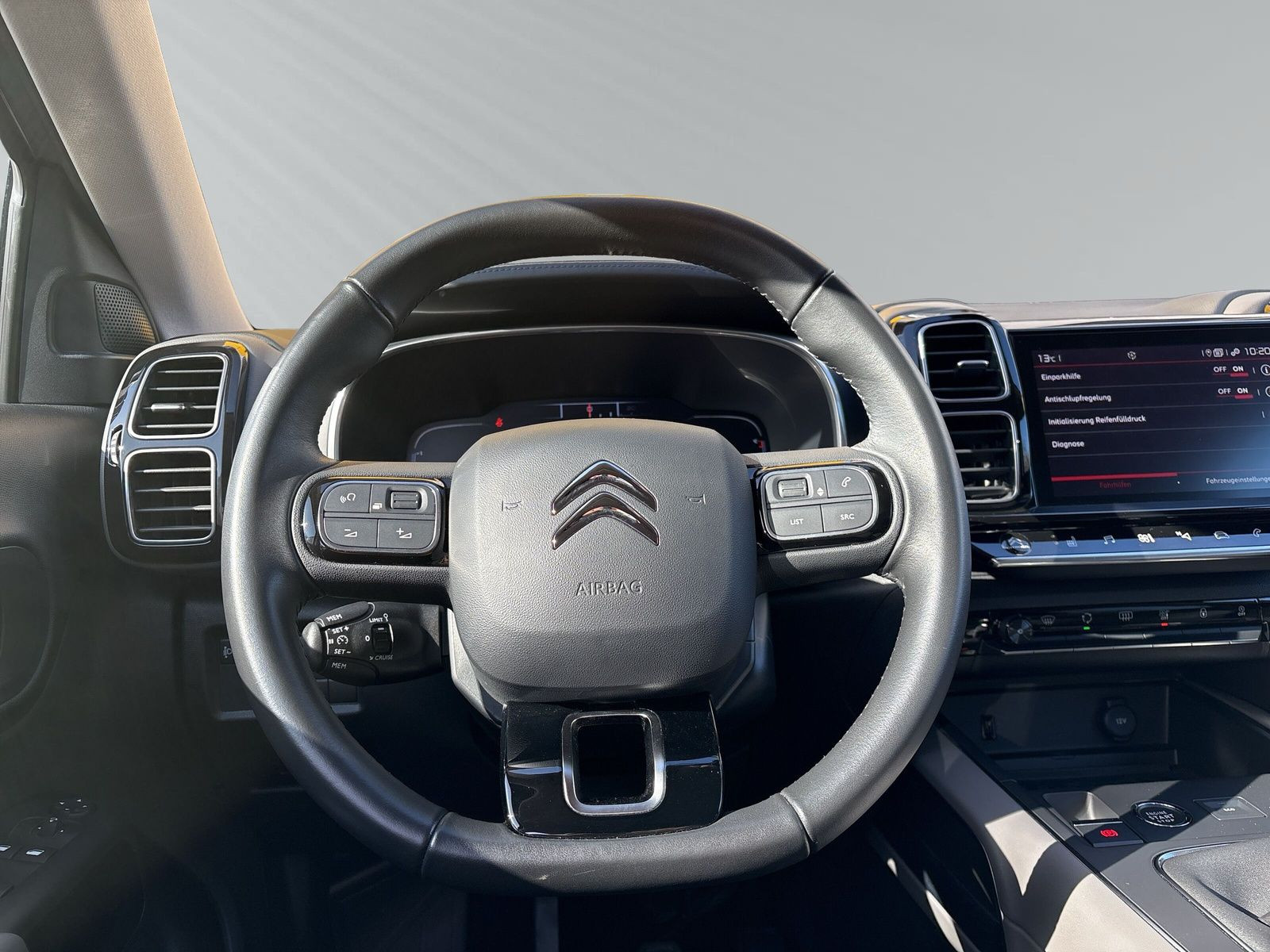 C5 AIRCROSS +SHZ+KAMERA+NAVI+CARPLAY+TOTWINKEL++