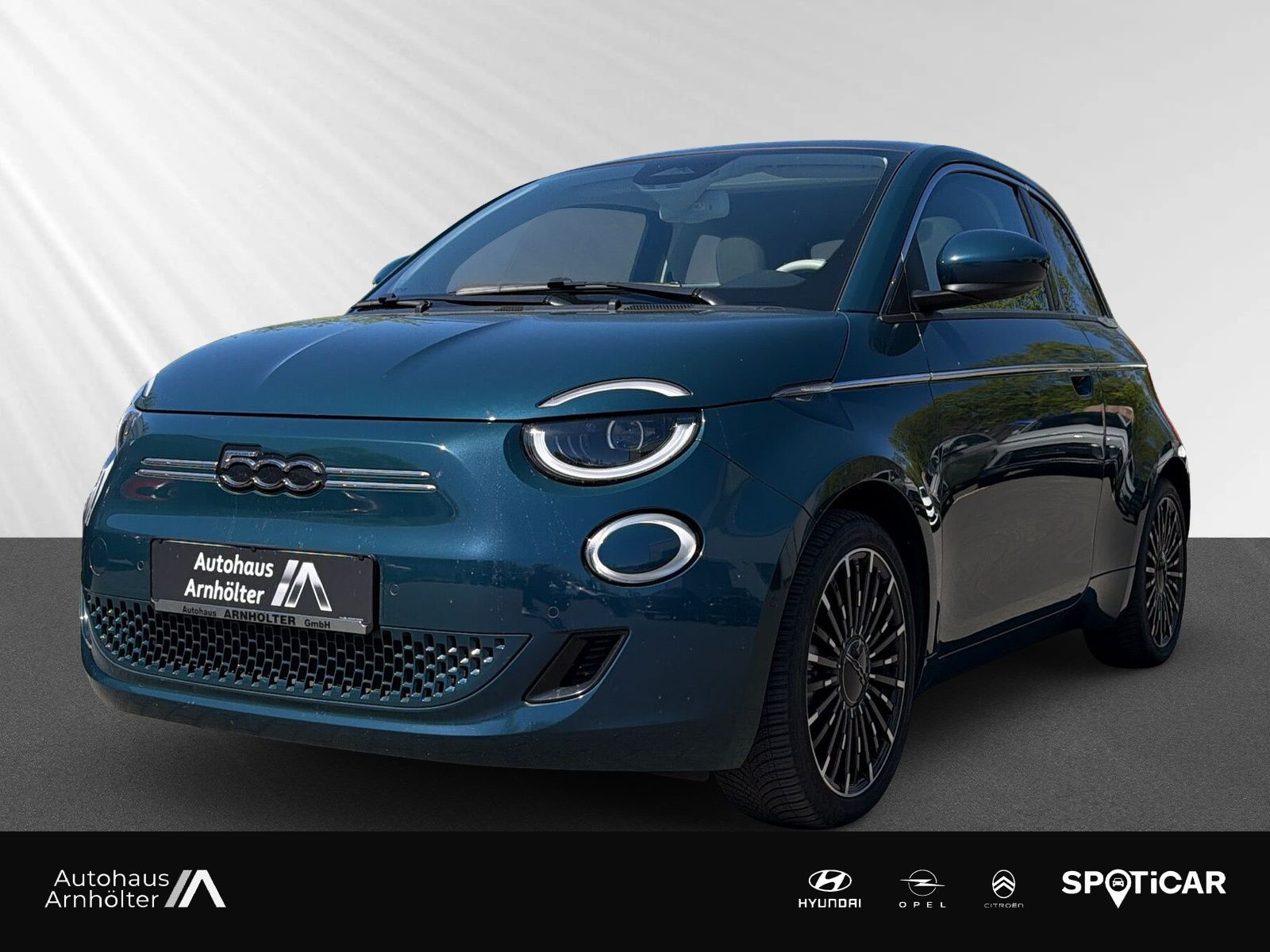 500e MJ22 42kWh laPrima +SHZ+PANO+KLIMAAUTO+ALL